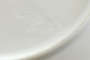 Herendi sajttartó citromos fedővel. Fehér mázas, jelzett, hibátlan, d: 19,5 cm