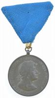 1940. Erdélyi részek felszabadulásának emlékére Zn emlékérem javított mellszalaggal. Szign.:Berán T:2 Hungary 1940. Commemorative Medal for the Liberation of Transylvania Zn medal with repaired ribbon. Sign.:Berán C:XF NMK 428.