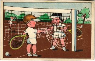 1954 Teniszező gyerekek. Képzőművészeti Alap Kiadóvállalat / Children playing tennis (vágott / cut)