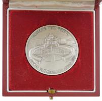 Vatikán 2004. "Szent Péter Bazilika - Vatikáni Múzeum" kétoldalas jelzett Ag emlékérem tan...