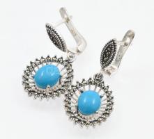 Ezüst(Ag) fülbevalópár kék kővel, jelzett, h: 3,5 cm, bruttó: 7,87 g