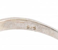 Ezüst(Ag) gyűrű és medál, jelzett, méret: 58, bruttó: 7,18 g