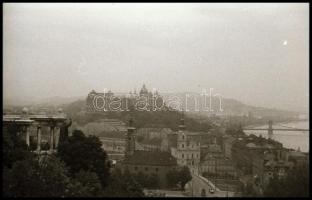 cca 1940 34 db nagyrészt budapesti, városképes Leicával készített fotónegatív negatív tartóban. BNV ...