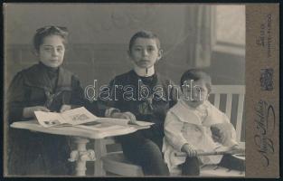 cca 1910 Rárga Károly csallóközi földbirtokos gyerekkori képei testvérei társaságában, 3 db keményhá...