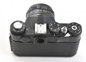 Zenit-E fényképezőgép, Moszkva '80 olimpiai kiadás, Helios 2/58 objektívvel, eredeti bőr tokjáb...