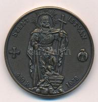 Szabó Géza (1939-2018) 2001. "A Magyar Történelem Nagy Alakjai / Szent István" kétoldalas bronz emlékérem (42,5mm) T:1