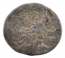 Római Köztársaság / Róma / C. Terentius Lucanus Kr.e. 206-200. Denár Ag (3,43g) T:3
Republic of Rom...
