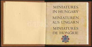 Mucsi András: Magyarországi miniatúrák. Bp., 1972, Képzőművészeti Alap. Kiadói műbőr kötés, kiadói t...