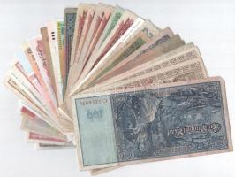 35db-os vegyes, magyar és külföldi bankjegytétel T:vegyes
35pcs mixed, Hungarian and foreign bankno...