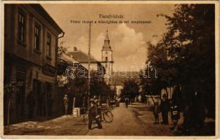 1930 Tiszaföldvár, Főtéri részlet, községháza, református templom. Király Lajos fényképész felvétele