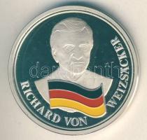 NSZK 1990. "Richard von Weizsäcker" Ag 19,7g multicolor emlékérem T:PP