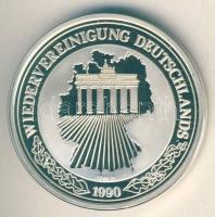 NSZK 1990. "Németország újraegyesítése" Ag 20,2g multicolor emlékérem T:PP