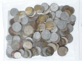 Csehszlovákia vegyes érmetétel mintegy ~630g súlyban T:vegyes Czechoslovakia mixed coin lot (~630g) C:mixed