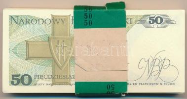Lengyelország 1988. 50Zl (96x) eredeti sérült kötegelővel T:I,I-
Poland 1988. 50 Zlotych (96x) with...