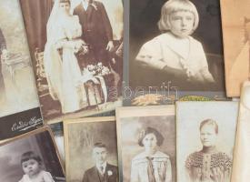 cca 1880 11 db vegyes keményhátú fotó, 11×6,5 és 16,5×10,5 cm közötti méretekben