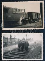 1941 Tasnádszántó (Észak-Erdély) a visszacsatolás idején, vasúti munkálatok, gőzmozdony, 2 db fotó, hátoldalán feliratozva, ragasztásnyomokkal, 8,5x5,5 cm