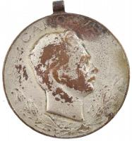 1918. "Sebesültek Érme" ezüstözött Br kitüntetés mellszalag nélkül. Szign.: R. Placht T:3 ...