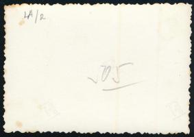cca 1940 II. világháborús magyar katonák felborult harckocsival, fotó, 8,5x6 cm / WWII Hungarian sol...