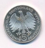 NSZK 1977J 5M Ag "Carl Friedrich Gauss születésének 200. évfordulója" T:1- (eredetileg PP)...