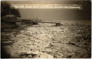 1929 Zimony, Semlin, Zemun; Hidakat leromboló jégzajlás március 20-án / unistavaju mostová / Ice floe destroying bridges in winter. N. Rajsic photo