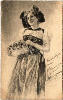 1900 Lady art postcard, folklore (kis szakadás / small tear)