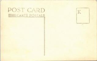 Diósgyőr ? (Miskolc), Vasgyári Fogyasztási Szövetkezet üzlete, élelmiszerek és háztartási cikkek. ph...