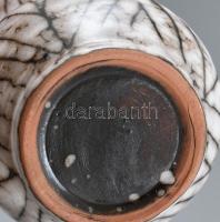 Jelzett iparművész fekete-fehér váza. 20 cm