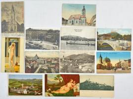 Tartalmas, nagyobb részben régi képeslap tétel hagyatékból: Monarchia, Németország, festmények több Stengellel, hozzá 2 német képeslap leporello továbbá modern osztrák lapok. Érdekes, változatos anyag, érdemes megnézni!!