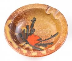 Színes mázakkal festett retró kerámia hamutál, kopásnyomokkal, Sarkadi jelzéssel, d: 13 cm
