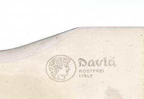 Squald vadászkés jelzett, műanyag tokkal. 30 cm