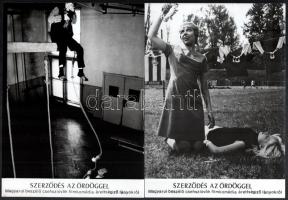 cca 1967 ,,Szerződés az ördöggel" című csehszlovák film jelenetei és szereplői, 21 db vintage p...