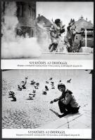 cca 1967 ,,Szerződés az ördöggel" című csehszlovák film jelenetei és szereplői, 21 db vintage p...