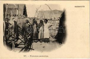 Djibouti, Femmes somalies / Somali women, African folklore (small tear)