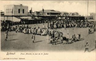 Djibouti, Place Ménélik, le jour du 14 Juillet / African folklore, celebrating Bastille Day (French National Day)