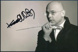 Kesselyák Gergely karmester által aláírt fotó