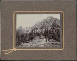 cca 1910 Magas-Tátra (Felvidék), Menguszfalvi-völgy, kartonra kasírozott fotó, hátoldalon feliratozva, felületi sérüléssel, 8,5×10,5 cm