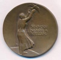 Pátzay Pál (1896-1979) 1945. Szabadon szolgál a szellem egyoldalas, öntött bronz emlékéremó (49mm) T:2
