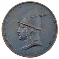 Esseő Erzsébet (1883-1954) 1922. "Soproni népszavazás" Br emlékérem, az ÉKE által tagilletményként kiadott érme kissé viseltes dísztokban. "MAGYAROK VOLTUNK / MAGYAROK MARADTUNK 1922. JAN 1" (~72mm) T:2 Adamo ÉKE21