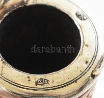 Tajtékpipa ezüst (Ag) szerelékkel. Jelzett, ezüst XIX. sz. nemesi címert ábrázoló faragvánnyal. 10 c...