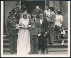 1944 Rákoshegy, katona esküvője, fotó, 11×13,5 cm