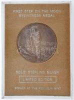 Amerikai Egyesült Államok 1969."Az első lépés a Holdon" kétoldalas Ag emlékérme eredeti mű...