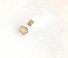 Ezüst (Ag) kínáló, asztalközép, jelzett, mesterjegyes, üvegbetéttel, üvegbetéten kisebb sérülésekkel...