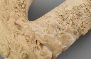 cca 1850 Tajtékpipa ezüst(Ag) szerelékkel, vadászjelenetes díszítéssel, sérüléssel, h: 15 cm