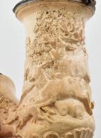 cca 1850 Tajtékpipa ezüst(Ag) szerelékkel, vadászjelenetes díszítéssel, sérüléssel, h: 15 cm