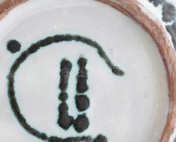 Dybisewszky Pál (1917-1978): Retro csigaonalas kínáló. Mázas kerámia. jelzett, hibátlan d: 15cm