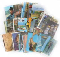 80 db MODERN használatlan külföldi város képeslap / 80 modern unused town-view postcards from all over the world