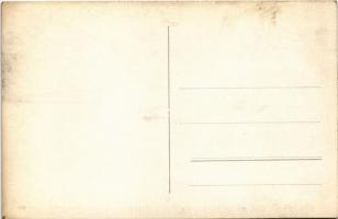 Vadász az elejtett szarvassal / Hunter with a dead stag. photo