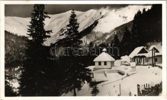 1943 Radnai-havasok, Muntii Rodnei; Borbereki Felső Bánya az Ünőkővel. Foto Kováts László mérnök / winter, rest house