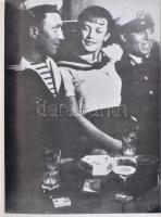 Brassai: Előhívás. Levelek (1920-1940). A szerző 59 fényképével és rajzával. Kiadói kartonált kötés,...