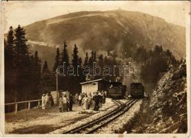 Puchberg am Schneeberg, railway station, cog railway, train. L. Schuhmann photo (fl)